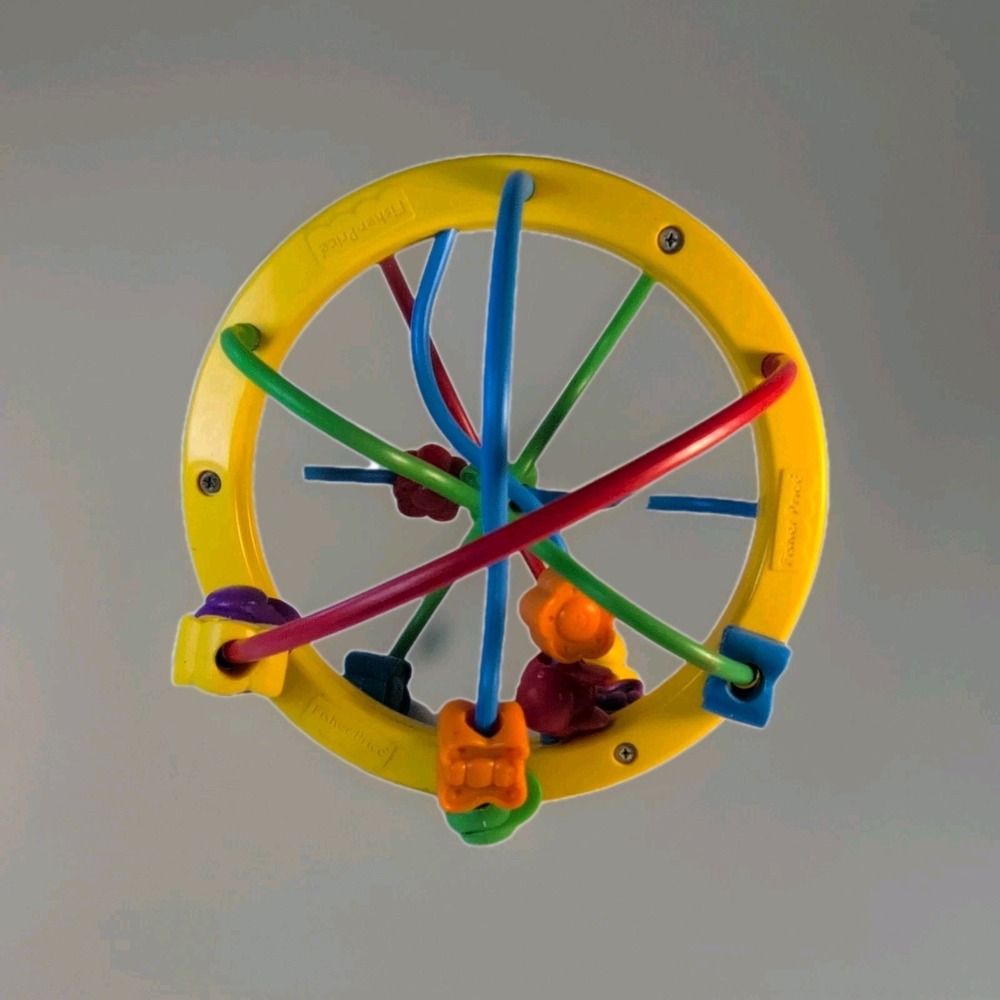 Fisher-Price Bead Maze Wire‎ Manipulation Toy for Preschool Kids Yellow Frame